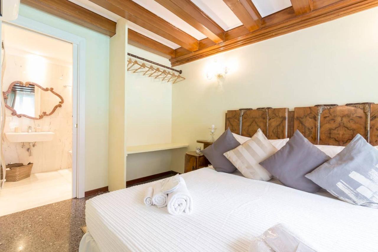 Residence Suite A Venezia Bagian luar foto